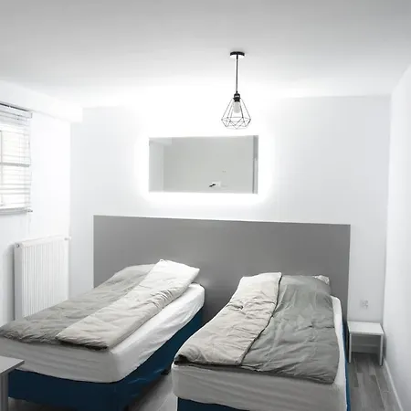 Guest house Komfort Suterena Blizne Laszczynskiego